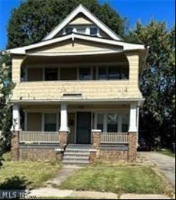 10613 Manor Avenue, Cleveland OH 44104