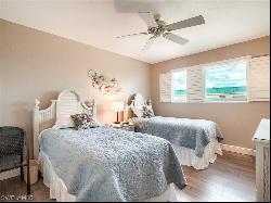 827 E Gulf Drive #F7, Sanibel FL 33957