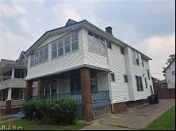 872 Paxton Road, Cleveland OH 44108