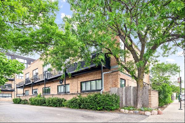 2620 N CLYBOURN Avenue #101, Chicago IL 60614