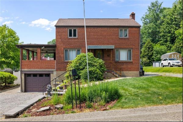 402 Rosebriar Dr, Shaler PA 15116