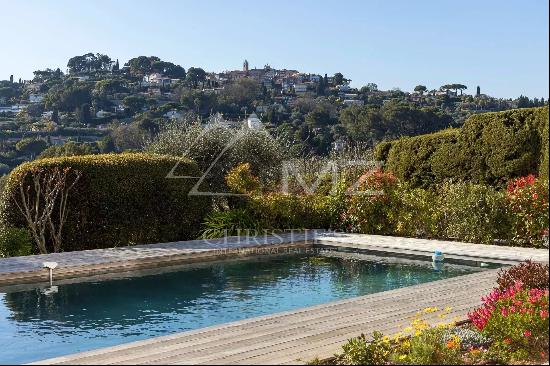 MOUGINS - Gated domain, hills and village view