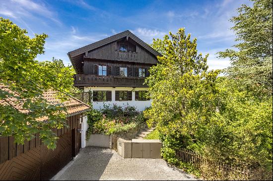 Attractive family home with enchanting garden in an idyllic rural setting