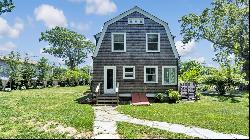 East Quogue, NY 11942