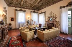 Villa Monna Lisa - Historic Mansion on the hills of Florence