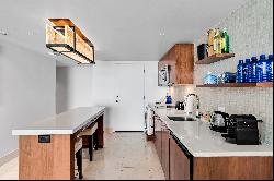 6801 Collins Ave, #417 (deed 404), Miami Beach, FL