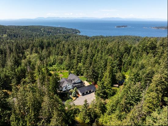 650 Laura Road, Bowen Island, BC, V0N 1G2, CANADA