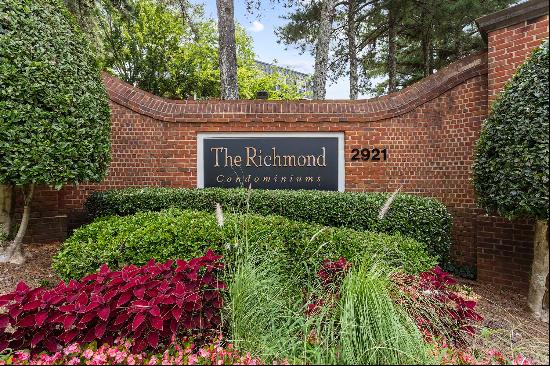 Stunning Condo In The Heart Of Buckhead!