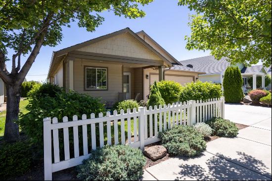 3728 SW 29th Street Redmond, OR 97756