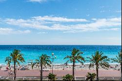 Exceptional seafront 2 beds apartment - Promenade des Anglais, Nice