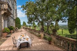 Uzès à 5 minutes - Château du 16ième siècle - Axe Nîmes et Avignon