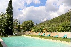 Classical Bastide with swimming pool