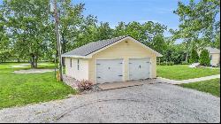 2962 NW Prairie View Road, Gower MO 64454