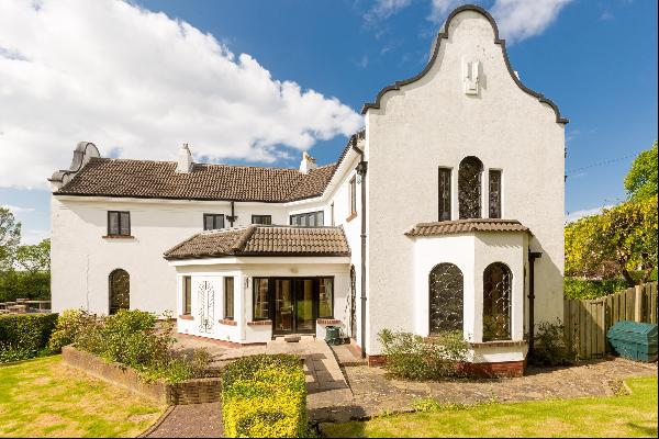 Substantial detached property in a prime Edinburgh address.