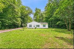 630 Hallieford Road, Cobbs Creek VA 23035