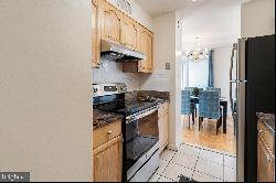 224 W Rittenhouse Square #810, Philadelphia PA 19103