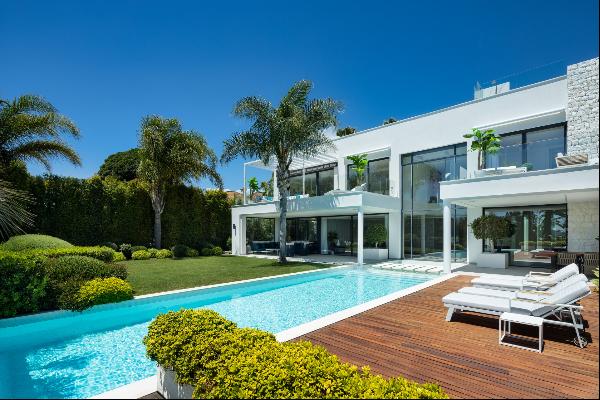 Villa Natura, sophistication and design a short walk from the beach