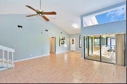 661 Deer Creek Hollows Circle, Deerfield Beach FL 33442