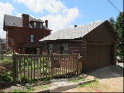 333 Jucunda St, Knoxville PA 15210