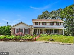 4 Hunter Road, Hazleton PA 18201