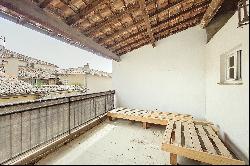 Town house, Uzes conservation area, with terrace.