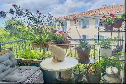 UZES à pied Appartement 2 pièces dans Résidence sécurisée avec piscine.