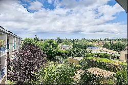 UZES à pied Appartement 2 pièces dans Résidence sécurisée avec piscine.