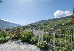 Architect-designed villa on the heights of Sierre