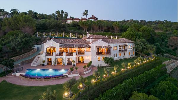 boutique-style villa with breathtaking views