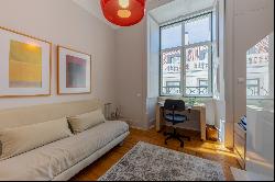 Flat, 4 bedrooms, for Sale