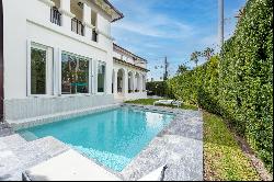 375 Harbor Ln, Key Biscayne, FL