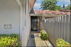 2313 American River Drive, Sacramento, CA 95825