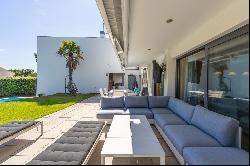 House, 5 bedrooms, for Sale