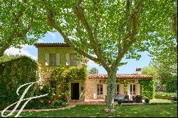 Mansion with 1.5-hectare park for rent in Chateauneuf-Grasse