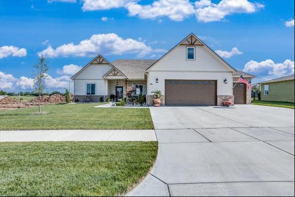 921 E Sapphire Lane, Mulvane KS 67110