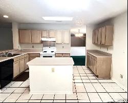 2122 COUGAR RDG, San Antonio TX 78230