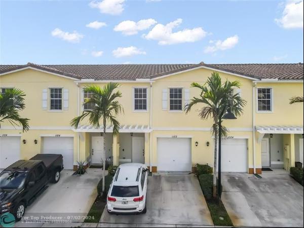 1102 NW 40 Way #0, Lauderhill FL 33313