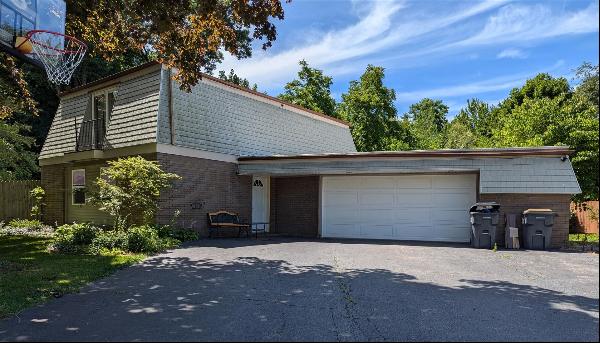 328 Tannery Drive, Coloma MI 49038