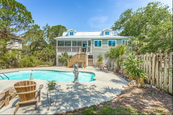 980 E Pine, St. George Island FL 32328