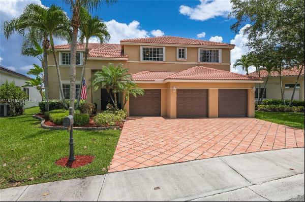 766 Heritage Dr, Weston FL 33326