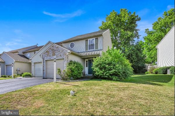 112 Moorland Court, Lititz PA 17543