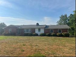 4153 Old US Highway 421, Yadkinville NC 27055