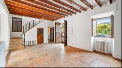 Charming mallorquin house with mountain views for sale in Esporl, Esporles 07190