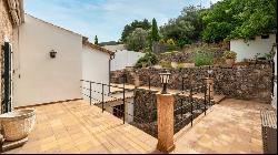 Charming mallorquin house with mountain views for sale in Esporl, Esporles 07190