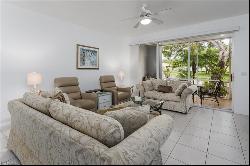 359 Dover PL #102, Naples FL 34104