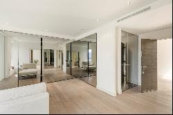 Incredibly rare luxury penthouse on the banks of the Thames