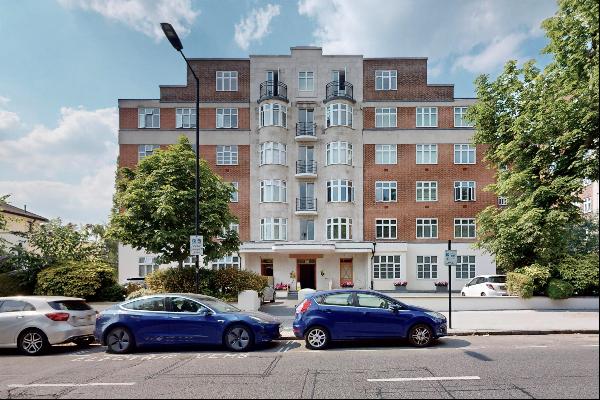 A three bedroom penthouse with a terrace is for sale in NW8