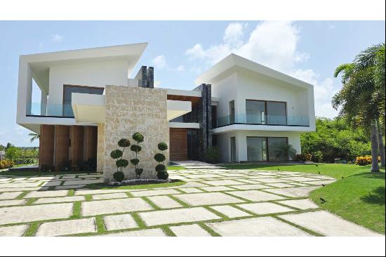 Cap Cana -  Modern Ocean and Golf View Villa boasting 5 Large Bedrooms