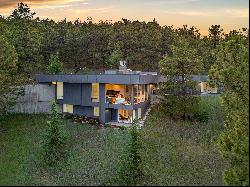 Beautiful Mid-Century Modern on 39 Private Acres