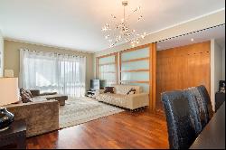 Flat, 4 bedrooms, for Sale